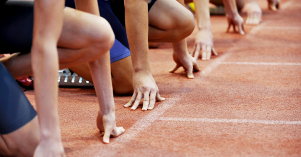 runners preparing to begin a race